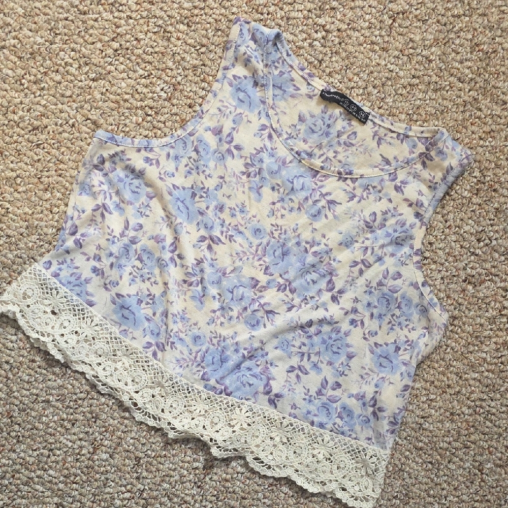 Atmosphere Lavender Floral Lace-Trim Crop Top